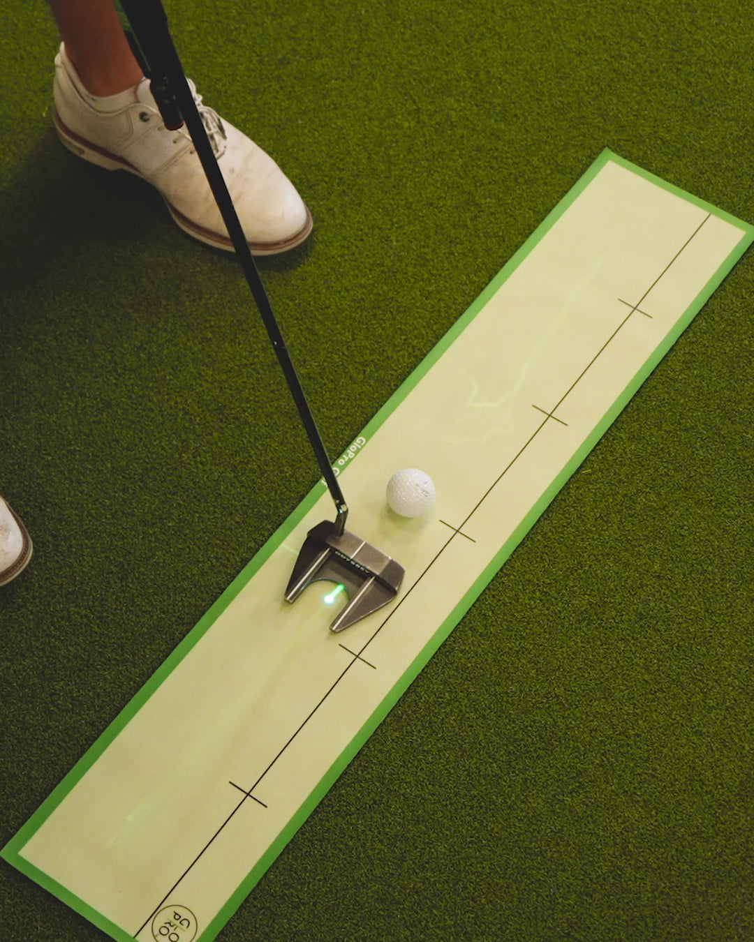 GloPro Golf Putting Matt & Laser